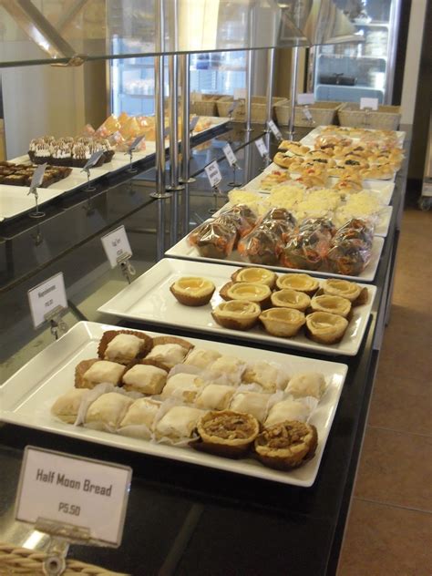 Carlo’s Bakery Café .